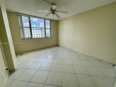 4330 Hillcrest Drive Hollywood FL 33021