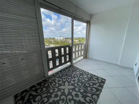 4330 Hillcrest Drive Hollywood FL 33021