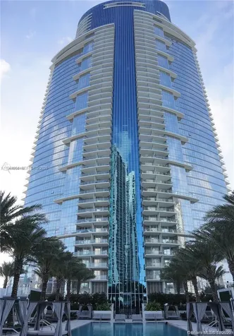 851 NE 1st Avenue Miami FL 33132