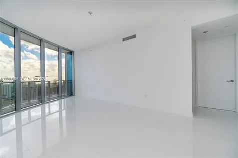 851 NE 1st Avenue Miami FL 33132