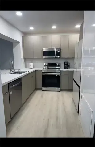 508 De Leon Drive Miami Springs FL 33166