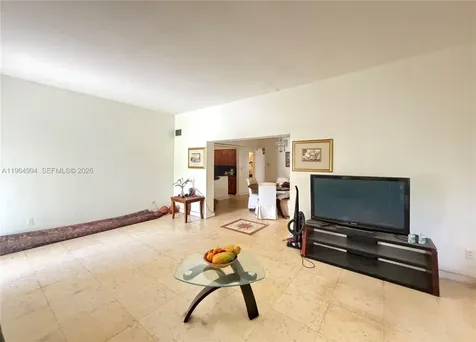 2141 NE 124th Street North Miami FL 33181