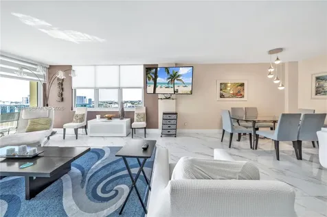 2501 S Ocean Drive Hollywood FL 33019