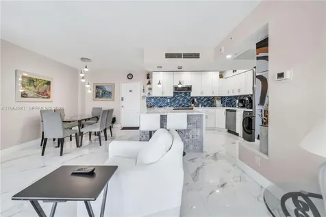 2501 S Ocean Drive Hollywood FL 33019