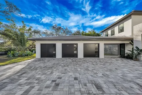 9381 SW 100 Street Miami FL 33176