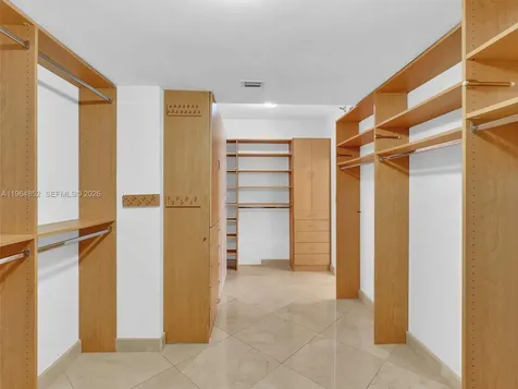 21150 Point Place Aventura FL 33180