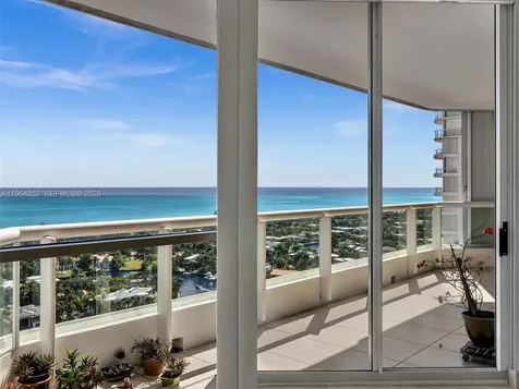 21150 Point Place Aventura FL 33180