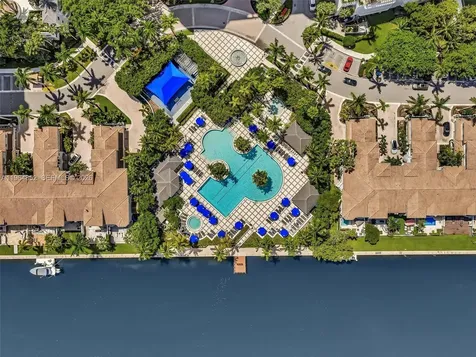 21150 Point Place Aventura FL 33180