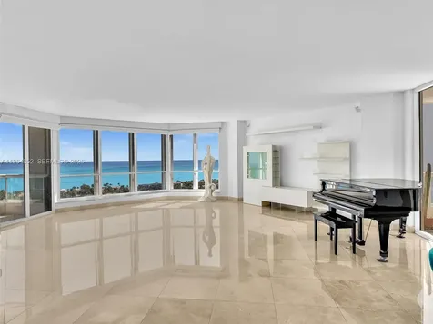21150 Point Place Aventura FL 33180