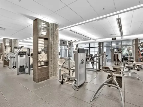 21150 Point Place Aventura FL 33180