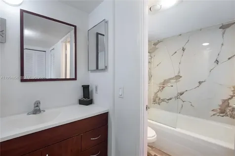 3731 N Country Club Drive Aventura FL 33180
