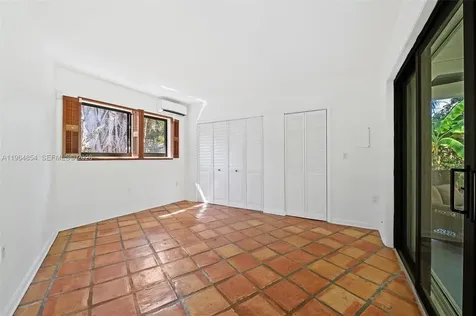 1745 NE 137th Terrace North Miami FL 33181