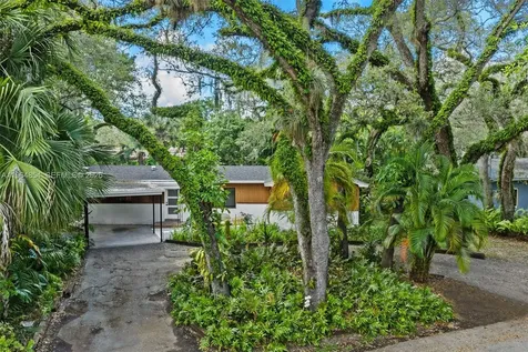 1745 NE 137th Terrace North Miami FL 33181