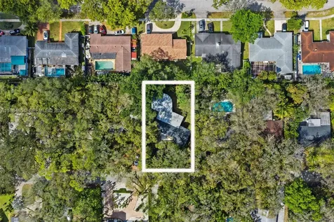 1745 NE 137th Terrace North Miami FL 33181