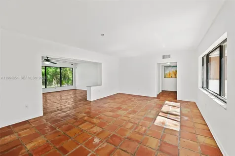 1745 NE 137th Terrace North Miami FL 33181