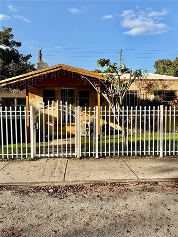 729 NW 47th Terrace Miami FL 33127
