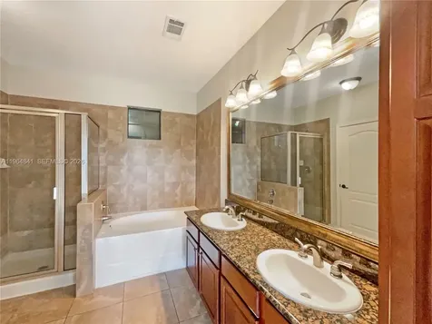914 Charo Parkway Davenport FL 33897