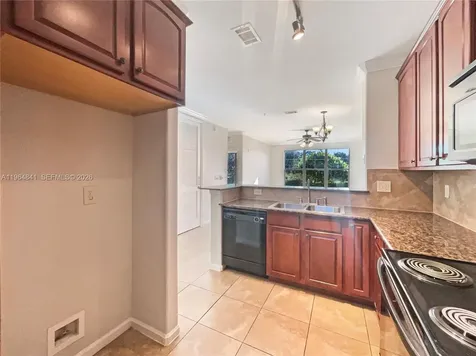 914 Charo Parkway Davenport FL 33897