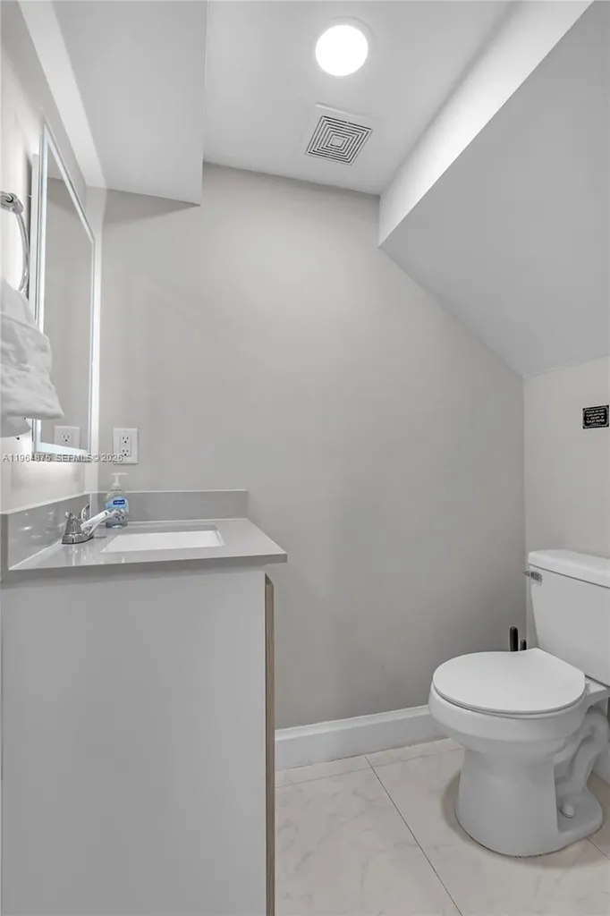 507 NW 8th Avenue #2 Fort Lauderdale FL 33311