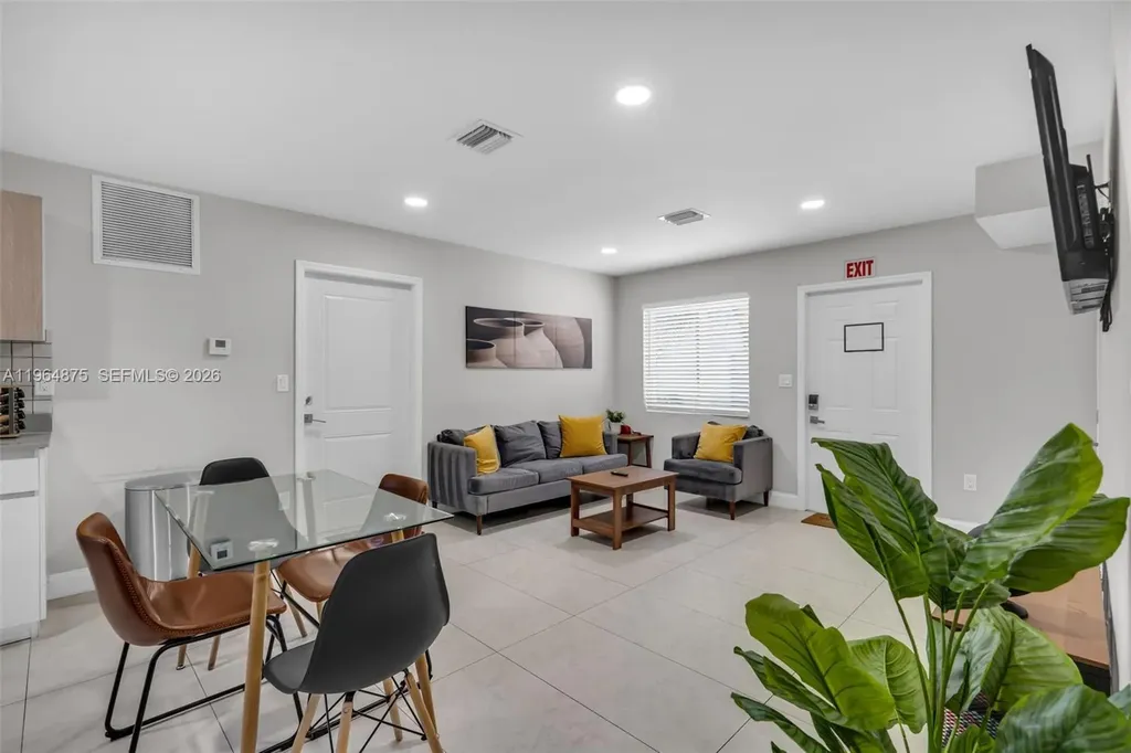 507 NW 8th Avenue #2 Fort Lauderdale FL 33311