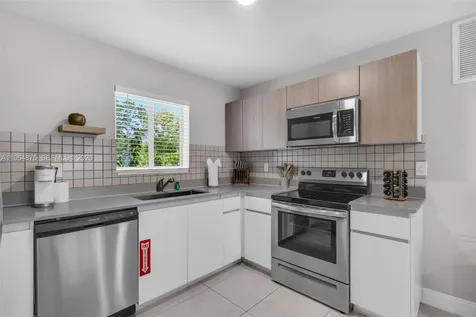 507 NW 8th Avenue #2 Fort Lauderdale FL 33311