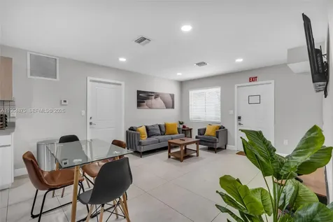507 NW 8th Avenue #2 Fort Lauderdale FL 33311