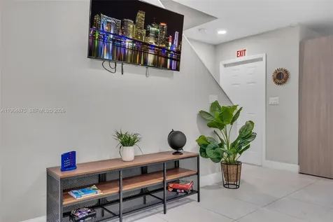 507 NW 8th Avenue #2 Fort Lauderdale FL 33311