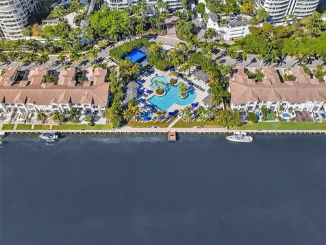 21150 Point Place Aventura FL 33180