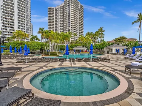 21150 Point Place Aventura FL 33180
