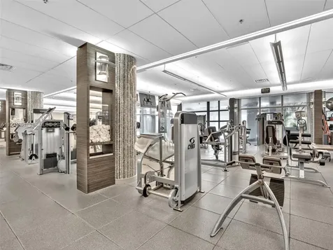 21150 Point Place Aventura FL 33180