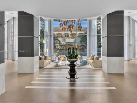 21150 Point Place Aventura FL 33180