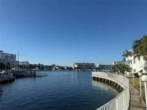 2500 Diana Drive Hallandale Beach FL 33009