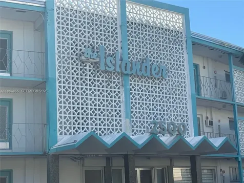 2500 Diana Drive Hallandale Beach FL 33009