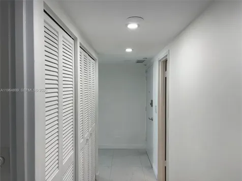3180 S Ocean Drive Hallandale Beach FL 33009