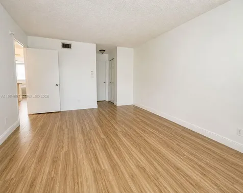445 NE 195th Street Miami FL 33179