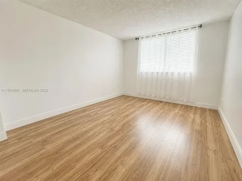 445 NE 195th Street Miami FL 33179