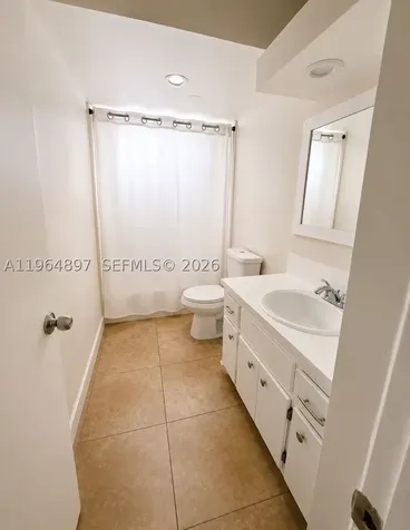 445 NE 195th Street Miami FL 33179