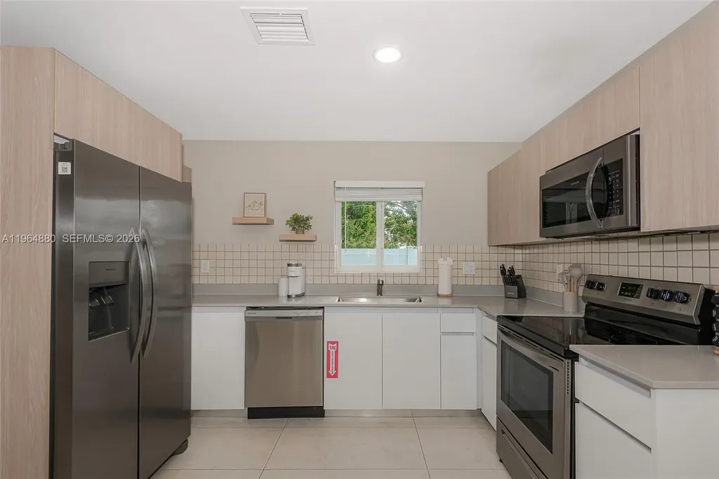 507 NW 8th Avenue #1 Fort Lauderdale FL 33311