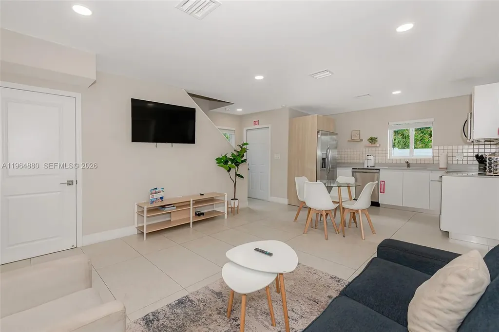 507 NW 8th Avenue #1 Fort Lauderdale FL 33311