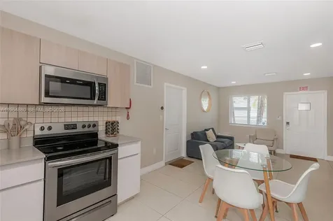 507 NW 8th Avenue #1 Fort Lauderdale FL 33311