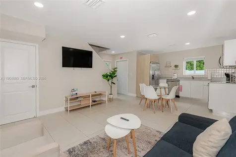 507 NW 8th Avenue #1 Fort Lauderdale FL 33311