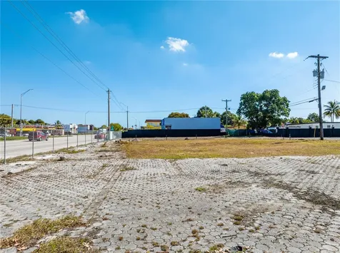 1410 NW 119th Street Miami FL 33167