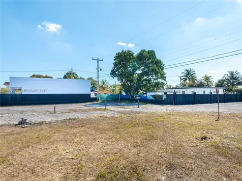 1410 NW 119th Street Miami FL 33167