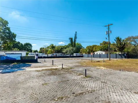 1410 NW 119th Street Miami FL 33167