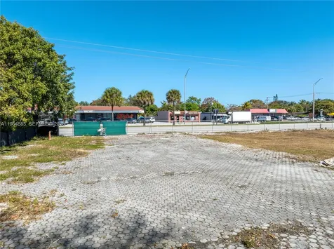 1410 NW 119th Street Miami FL 33167