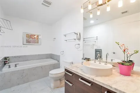244 Biscayne Boulevard Miami FL 33132