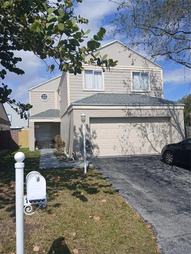 10005 SW 223rd Lane Cutler Bay FL 33190