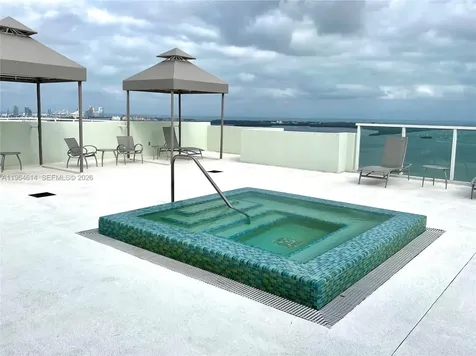218 SE 14th Street Miami FL 33131
