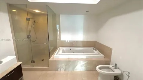 218 SE 14th Street Miami FL 33131
