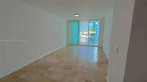218 SE 14th Street Miami FL 33131